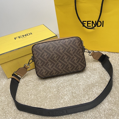 フェンディバッグ内部構造